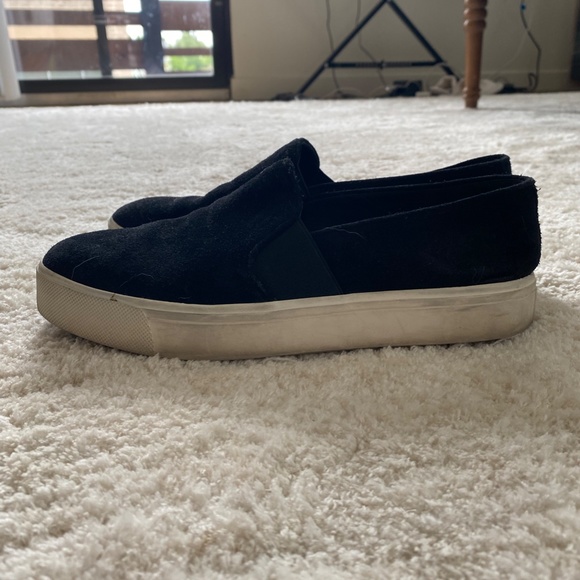 Vince Fairfax Suede Slip On Sneaker - Picture 6 of 6